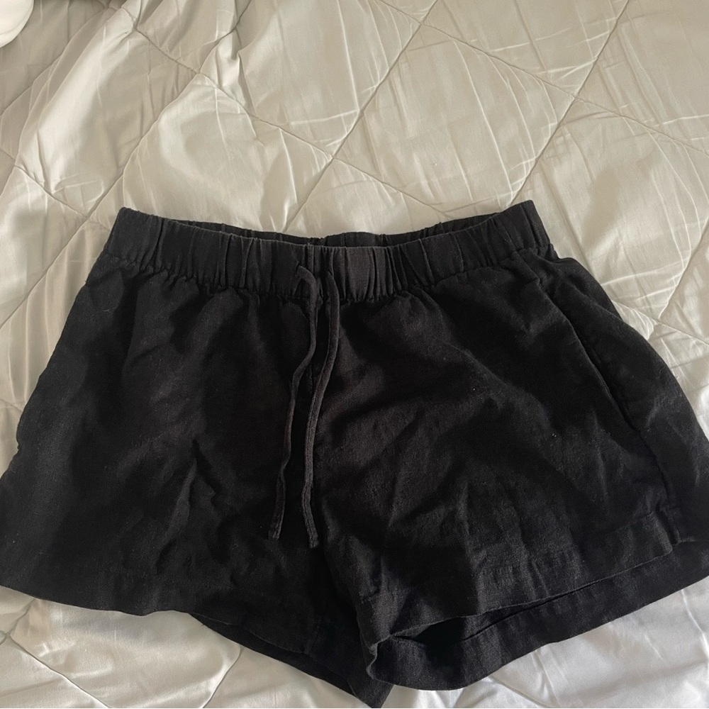 Aritzia Linen Shorts